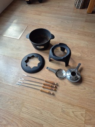 Set Fondue Hierro Fundido con Utensilios