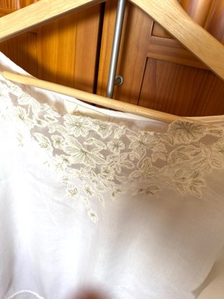 Blusa Stradivarius bordada talla S