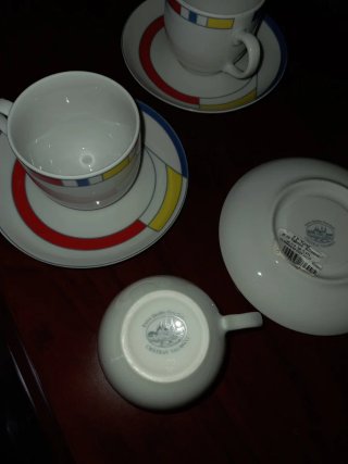 Juego 3 tazas y platos café Chateau Valmont