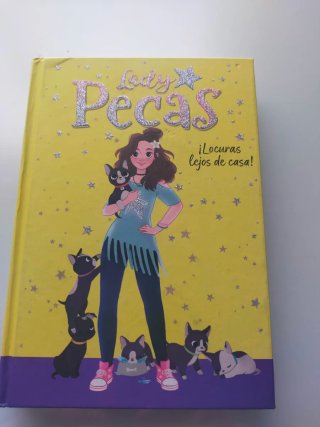 Lady pecas. Locuras lejos dr casa.