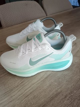 Zapatillas Nike Vomero 18 running