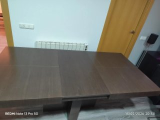 Mesa extensible 135-230cm + 4 sillas