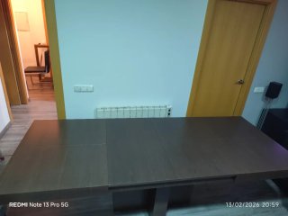 Mesa extensible 135-230cm + 4 sillas