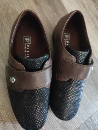 Mocasines Pitillos Talla 35 Negro/Dorado