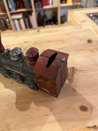 Hucha locomotora hierro forjado