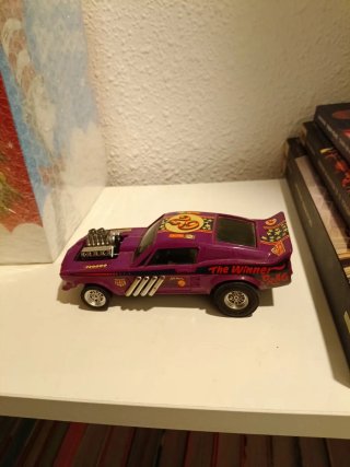 Scalextric Ford Mustang Dragster Morado, sin motor