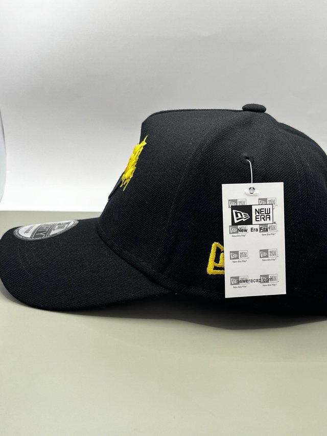 Gorra New Era 9Forty Toronto Blue Jays Negra Dorad