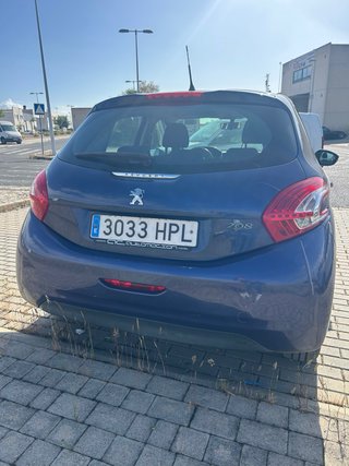 Peugeot 208 2013