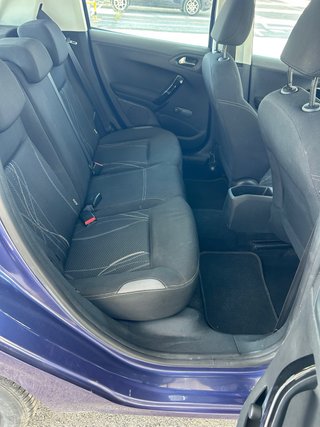 Peugeot 208 2013