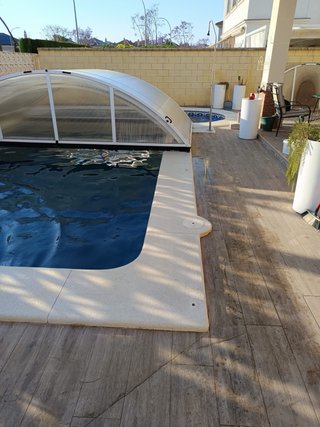 Cubierta telescópica para piscina