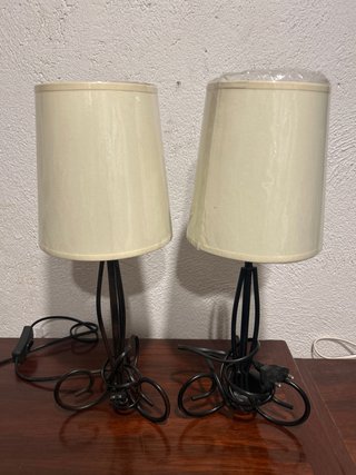 Set di due lampade da tavolo