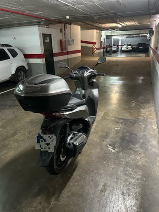 Honda SH 300 Gris
