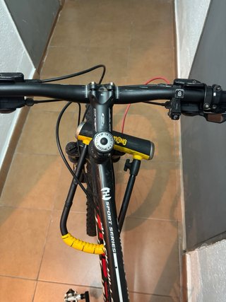 Bicicleta de montaña Focus Black Hills