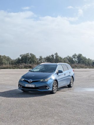 Toyota Auris 2016