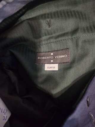 Traje de vestir azul oscuro. Roberto Verino