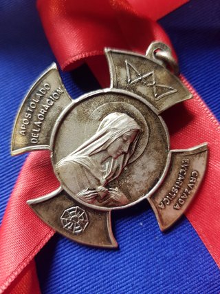 Antigua medalla Apostolado de la Oración