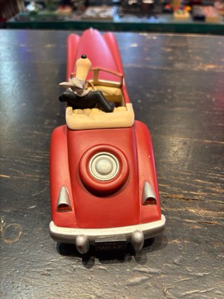 Lobo di Tex Avery alla guida di una limousine