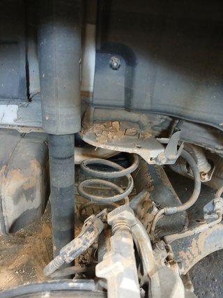 AMORTIGUADOR TRASERO DERECHO Toyota Yaris (XP21)(2020->)