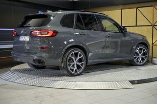BMW X5   xDrive40d