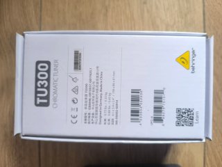 Behringer TU300 Pedal Afinador  Guitarra
