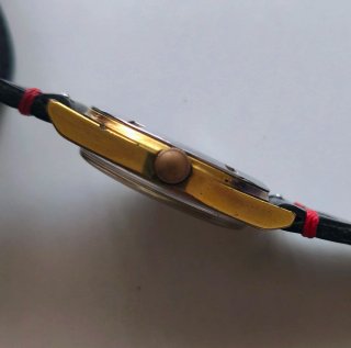 Reloj Omega Geneve Cuerda Dorado