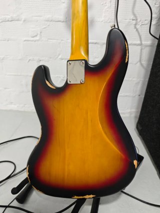 Bajo Fretless Vintage Icon J74
