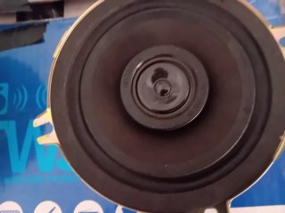 Altavoces Kenwood Negros y Dorados