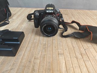 Sony Alpha SLT-A33 Cámara Digital