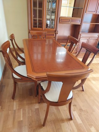Mesa comedor madera maciza + 4 sillas