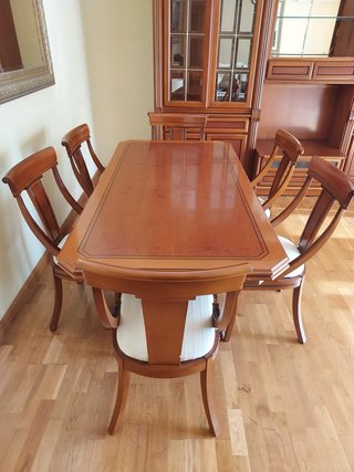 Mesa comedor madera maciza + 4 sillas