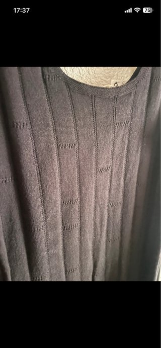 Vestido negro hombros descubiertos