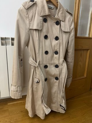 Gabardina Stradivarius Beige Entallada