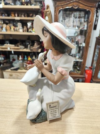 Figura Nadal Niña con Patos