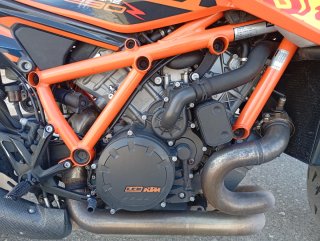 KTM 1290 SUPER DUKE R
