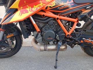 KTM 1290 SUPER DUKE R