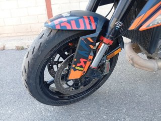 KTM 1290 SUPER DUKE R