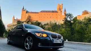 BMW 325 xi Auto E92