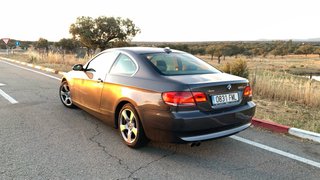 BMW 325 xi Auto E92