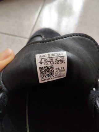 Zapatillas Adidas Originales Negras y Blancas