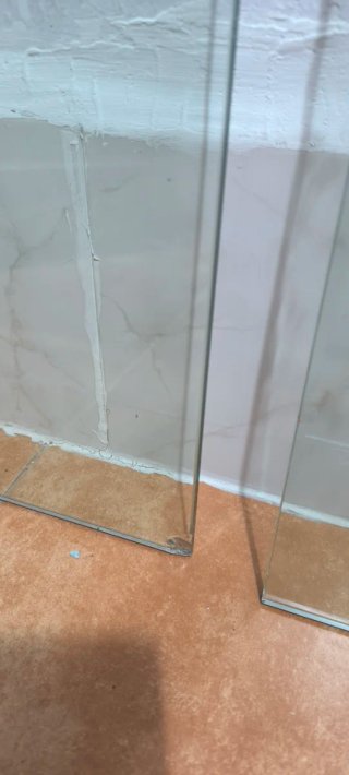 2 baldas  de Cristal.