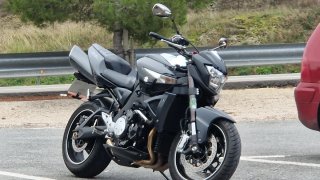 Motocicleta Negra Suzuki b-king  Año 2010  64.000