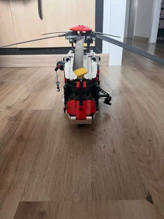 Helicóptero Lego H175 Airbus Montado