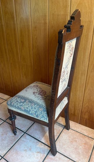 Silla Antigua Madera Tallada Estilo Clásico