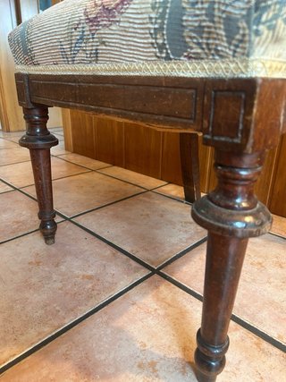 Silla Antigua Madera Tallada Estilo Clásico
