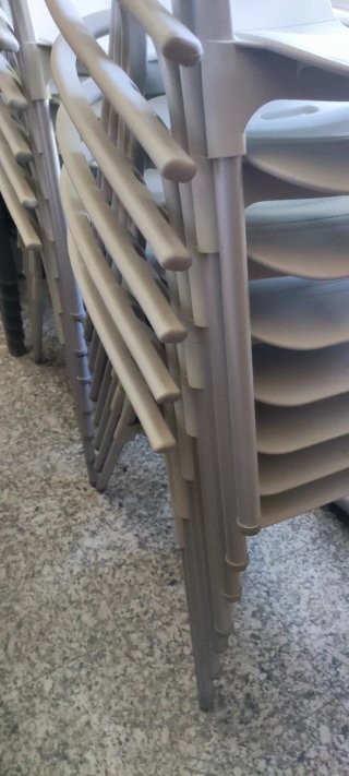 Sillas de terraza apilables de plástico