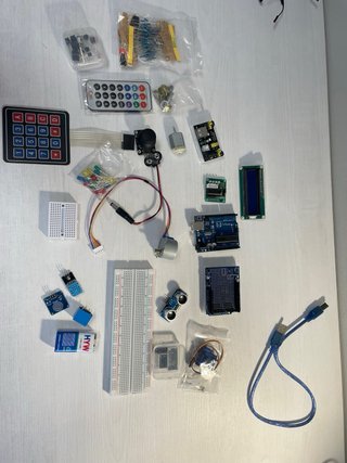 Kit Arduino con Cables y Componentes