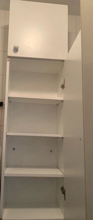 Mueble de baño blanco de madera