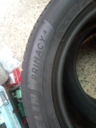 Neumáticos 215/55 R16 93V Michelin