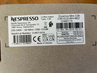 Nespresso Essenza Mini Cafetera - NUEVA