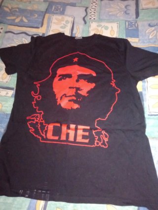 Camiseta deportiva, Bulls, Metállica, el Che,....